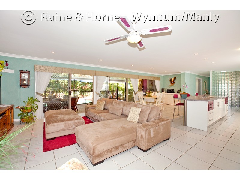 27 Greggor Street, Wynnum West QLD 4178
