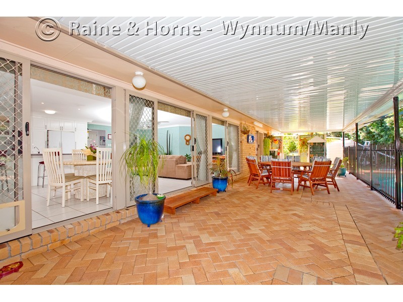 27 Greggor Street, Wynnum West QLD 4178