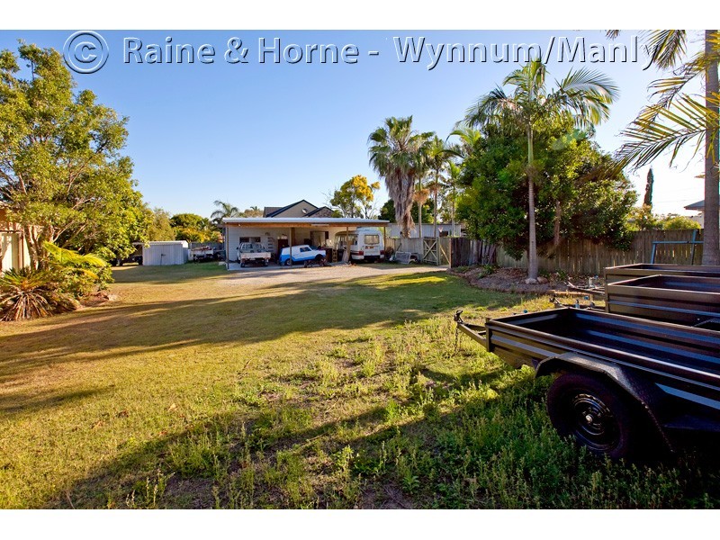 27 Greggor Street, Wynnum West QLD 4178