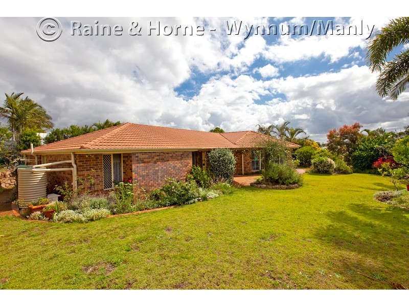 8 Auriga Street, Wynnum QLD 4178