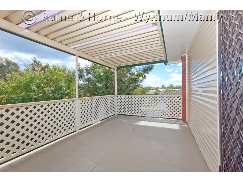 15 School Road, Wynnum West QLD 4178