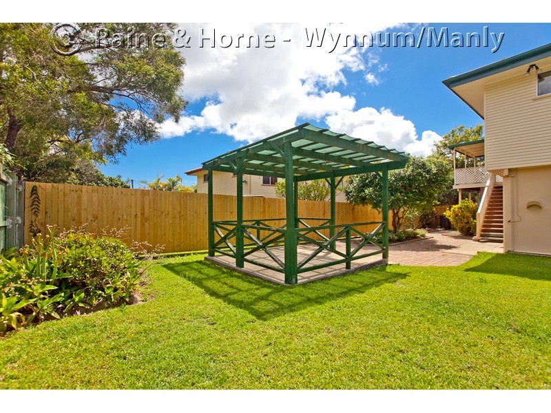 15 School Road, Wynnum West QLD 4178
