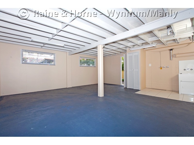15 School Road, Wynnum West QLD 4178