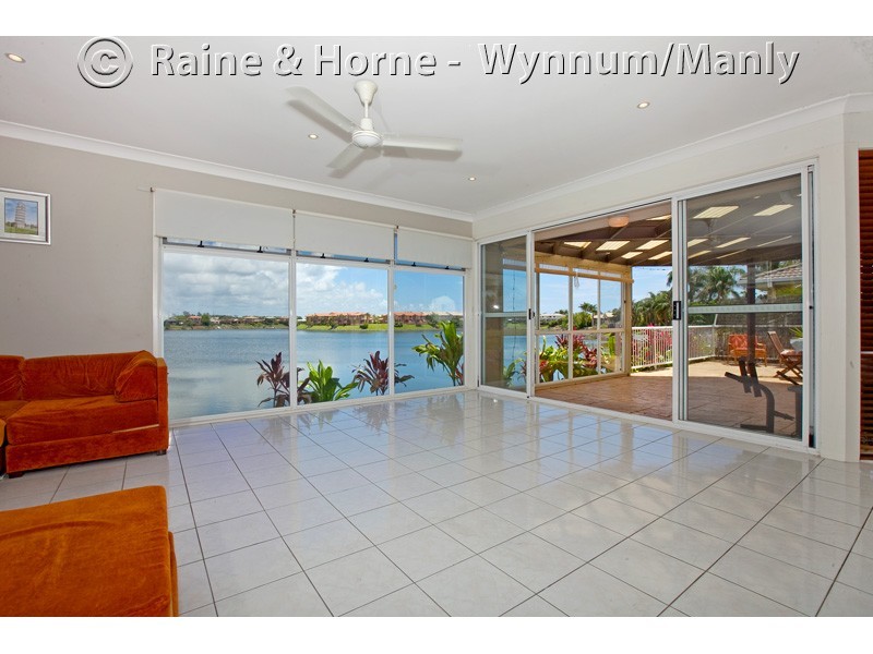 31 Silvabank Drive, Varsity Lakes QLD 4227