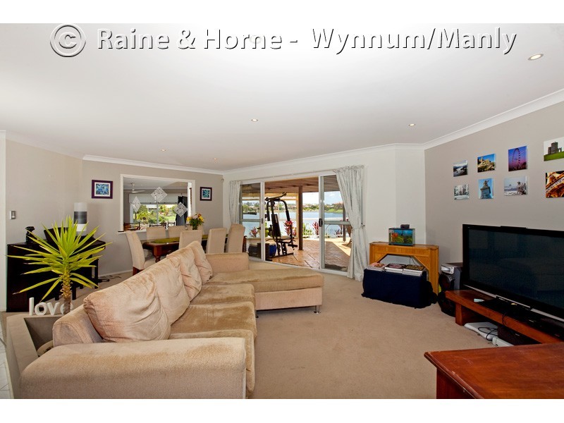 31 Silvabank Drive, Varsity Lakes QLD 4227