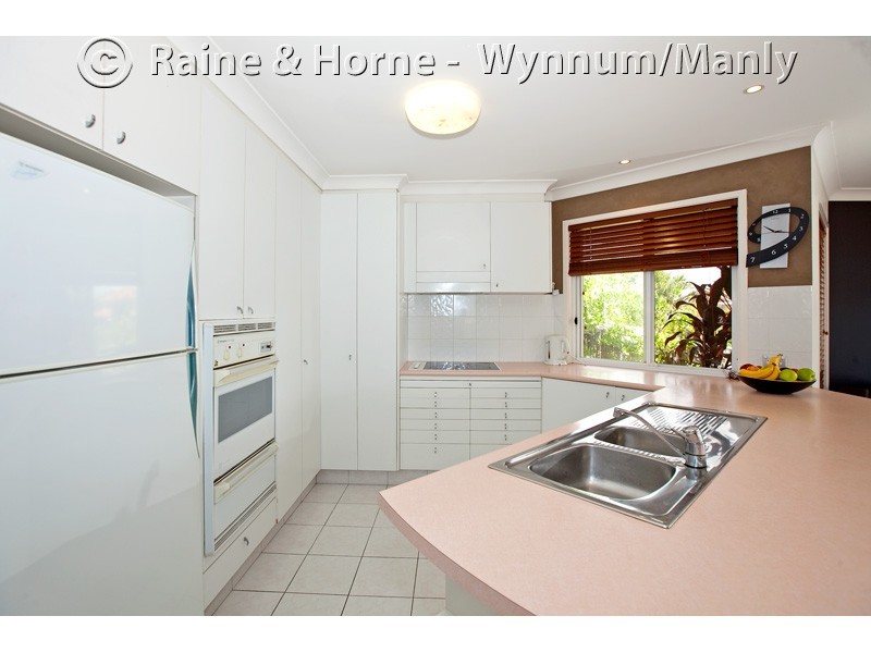 31 Silvabank Drive, Varsity Lakes QLD 4227