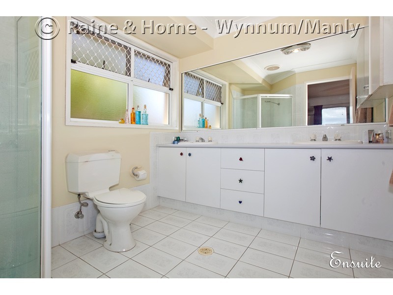 31 Silvabank Drive, Varsity Lakes QLD 4227