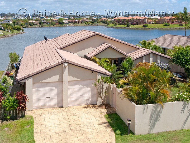 31 Silvabank Drive, Varsity Lakes QLD 4227