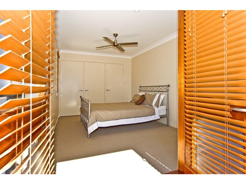92 Kingsley Terrace, Manly QLD 4179