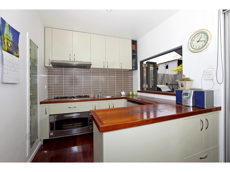 205 Carlton Terrace, Manly QLD 4179