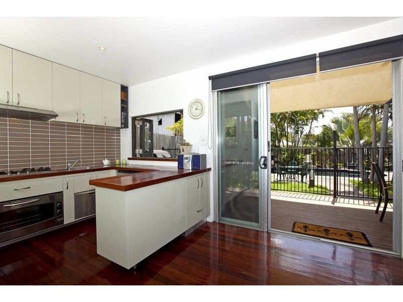 205 Carlton Terrace, Manly QLD 4179
