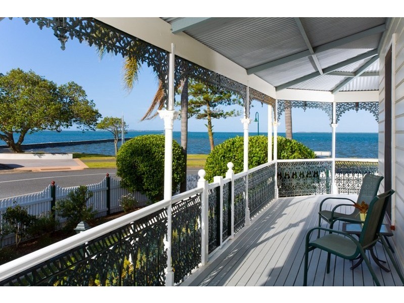 25 Waterloo Esplanade, Wynnum QLD 4178