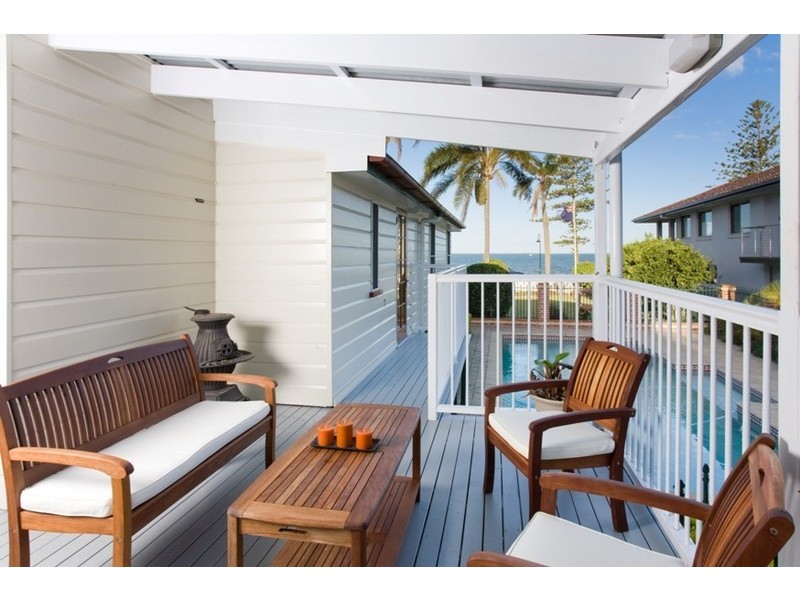 25 Waterloo Esplanade, Wynnum QLD 4178