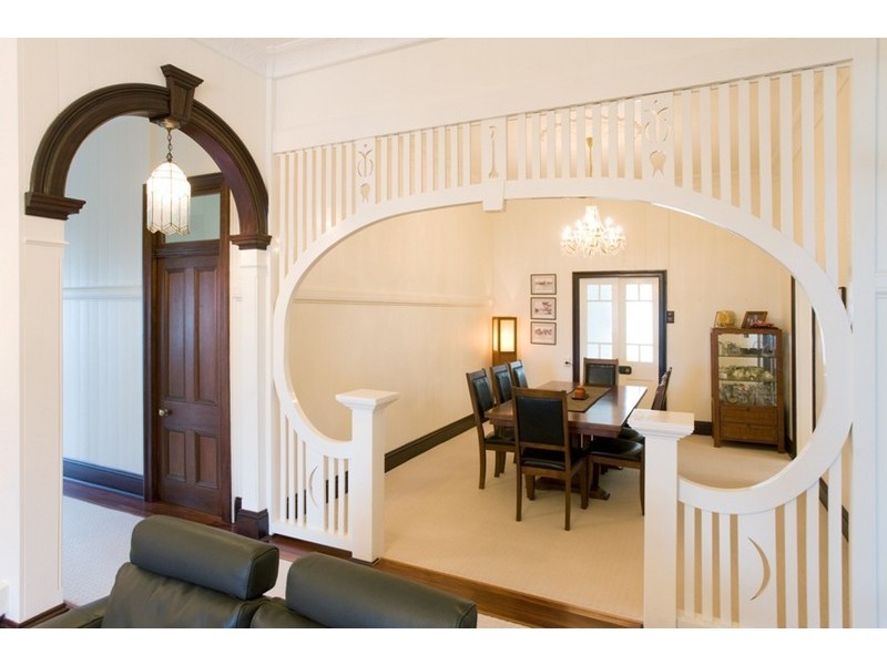 25 Waterloo Esplanade, Wynnum QLD 4178