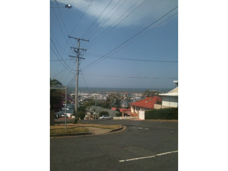 42 Curtis Street, Manly QLD 4179