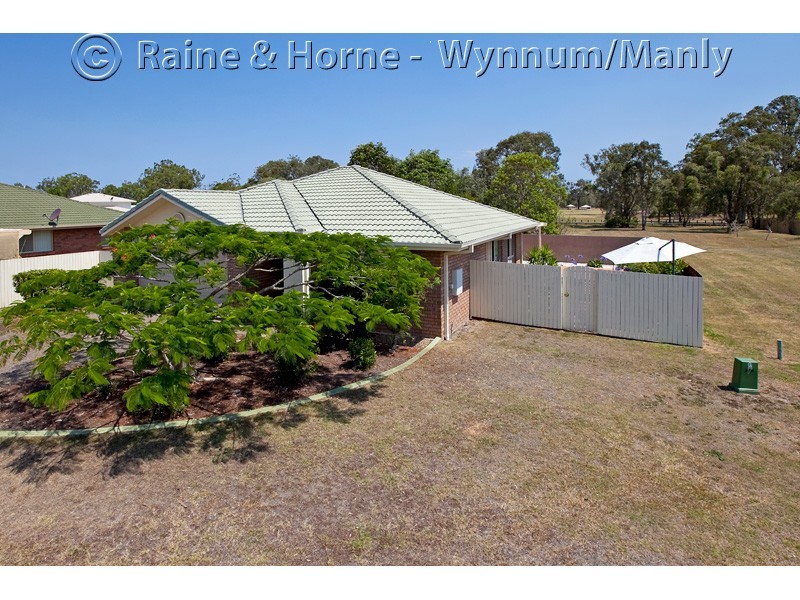4 Carabbean Close, Wynnum West QLD 4178