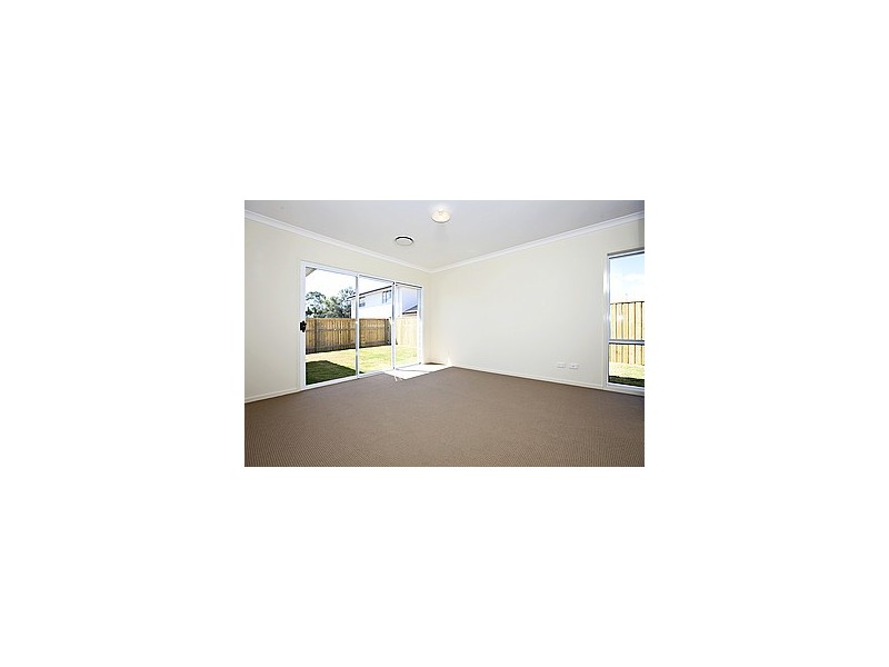 4 Lennox Close, Manly West QLD 4179