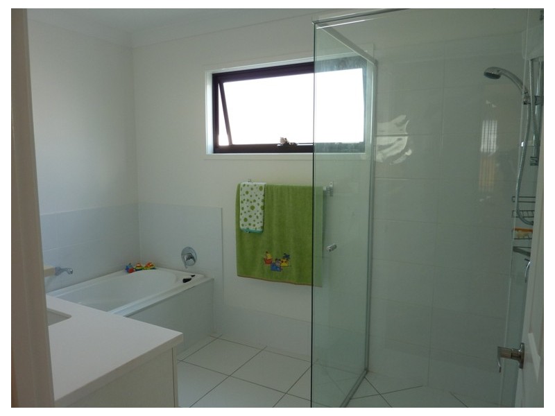 51 Peel Street, Manly QLD 4179