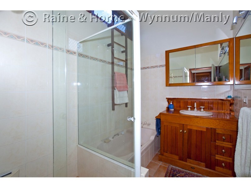 24 Hartigan Street, Belmont QLD 4153