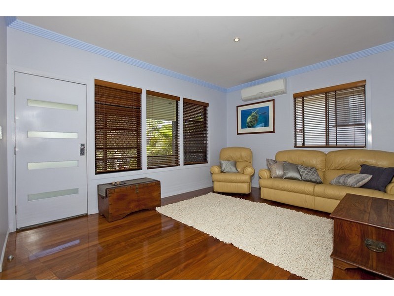 92 EMPIRE AVE, Manly West QLD 4179