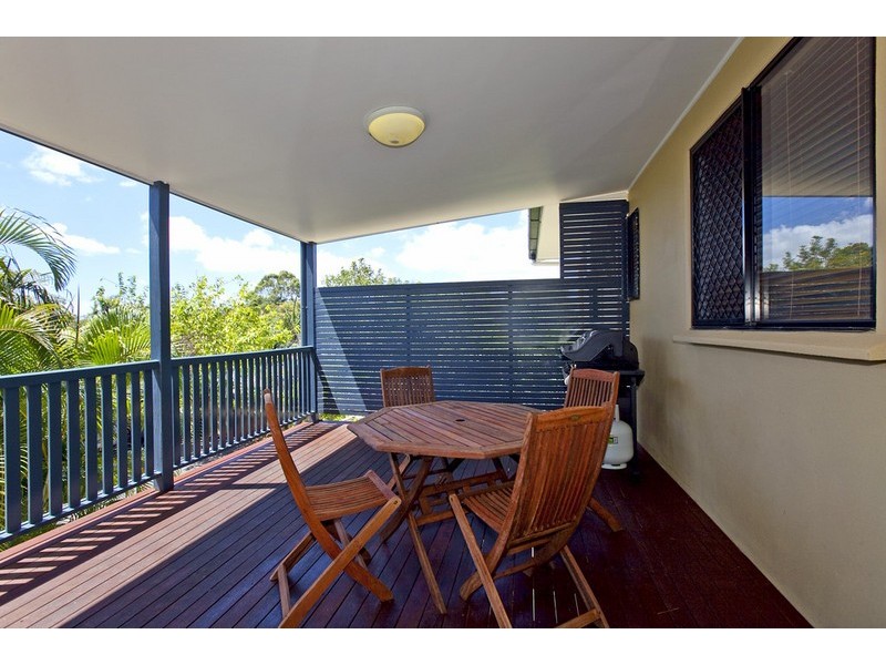 92 EMPIRE AVE, Manly West QLD 4179