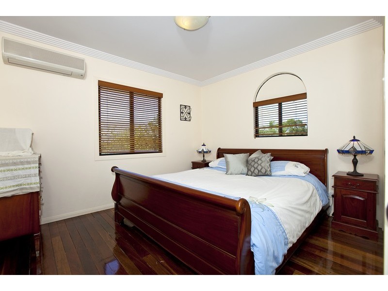 92 EMPIRE AVE, Manly West QLD 4179