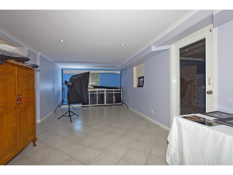 92 EMPIRE AVE, Manly West QLD 4179