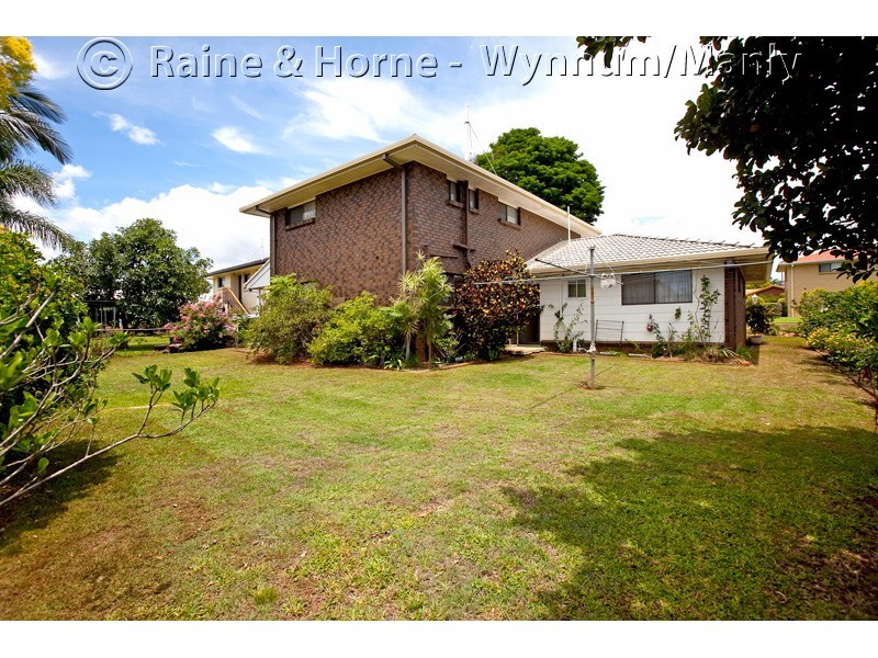 17  CATAMARAN STREET, Manly West QLD 4179