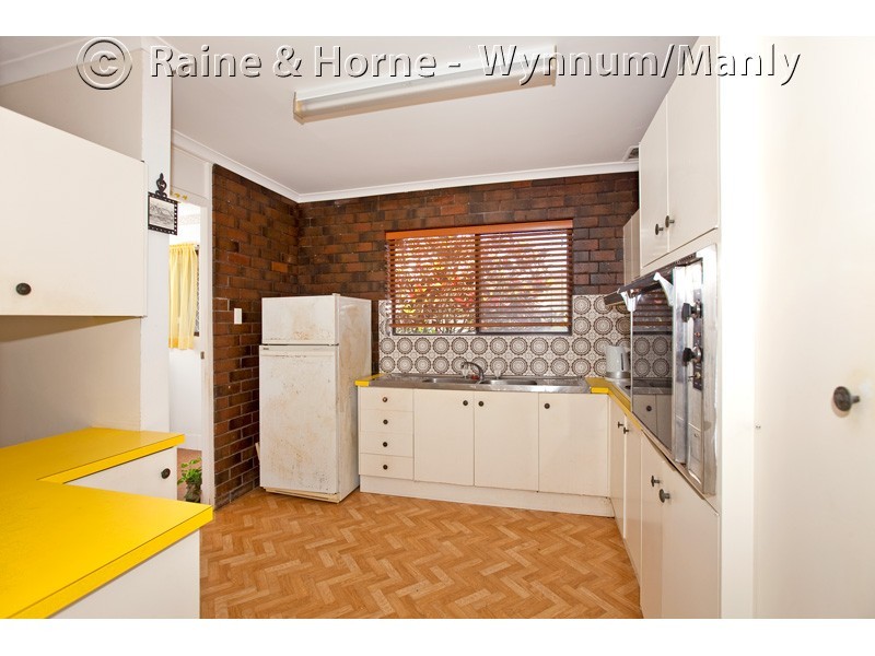 17  CATAMARAN STREET, Manly West QLD 4179