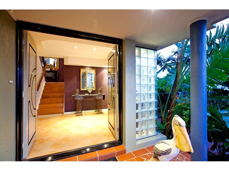 59 Southwick Street, Wynnum QLD 4178