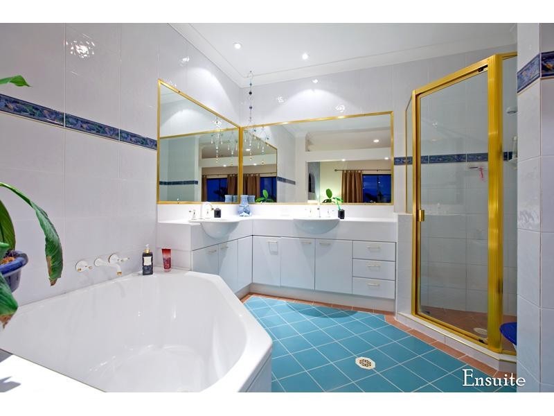 59 Southwick Street, Wynnum QLD 4178