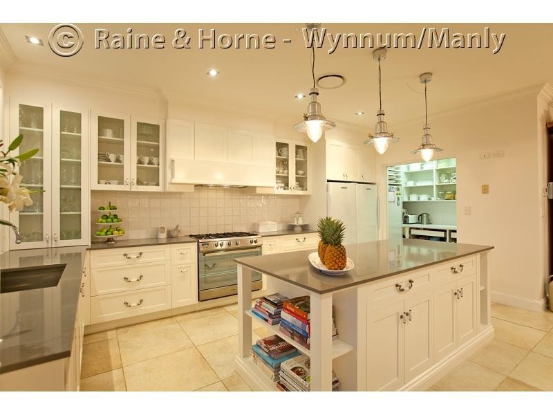 37 Stratton Terrace, Wynnum QLD 4178