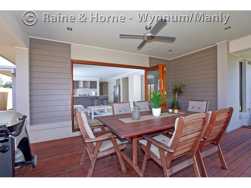 16 Feathertail Place, Gumdale QLD 4154