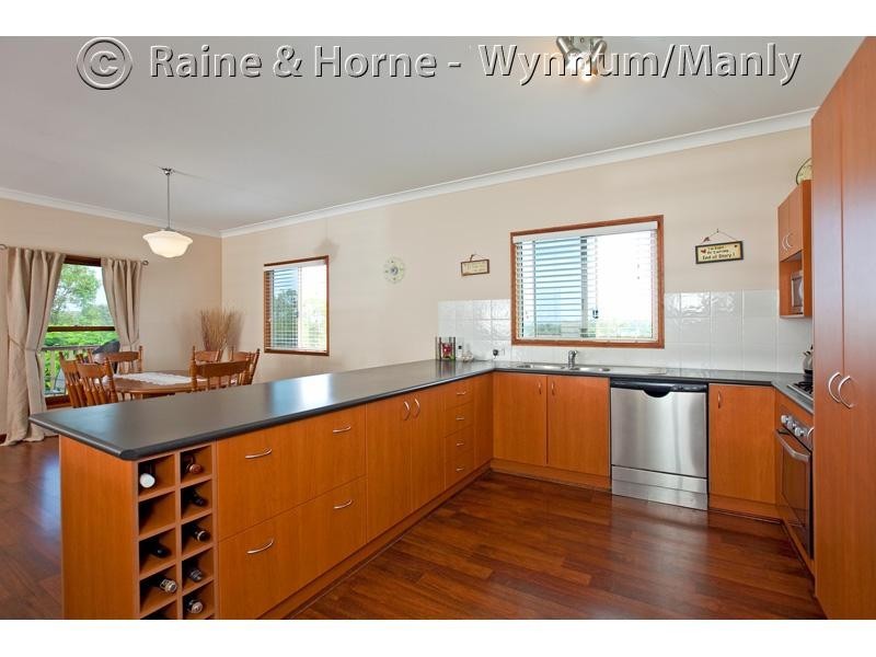 9  Grainger Street, Wynnum QLD 4178