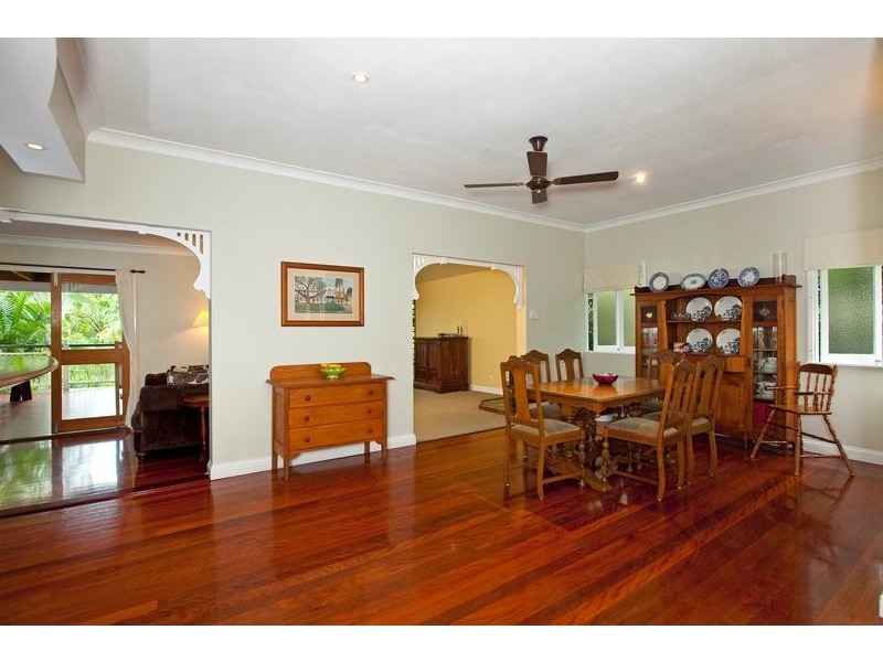 8 Bird Street, Manly QLD 4179