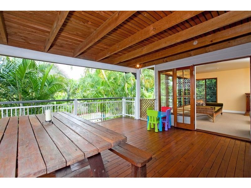 8 Bird Street, Manly QLD 4179