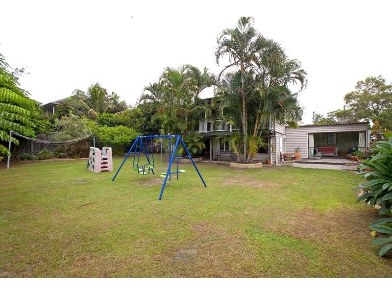 8 Bird Street, Manly QLD 4179