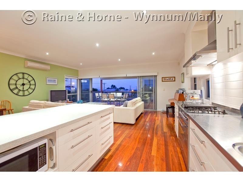 73 Boswell Terrace, Manly QLD 4179