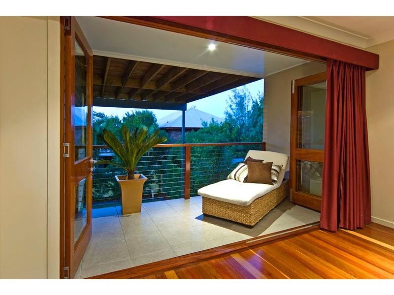 92 Kingsley Terrace, Manly QLD 4179