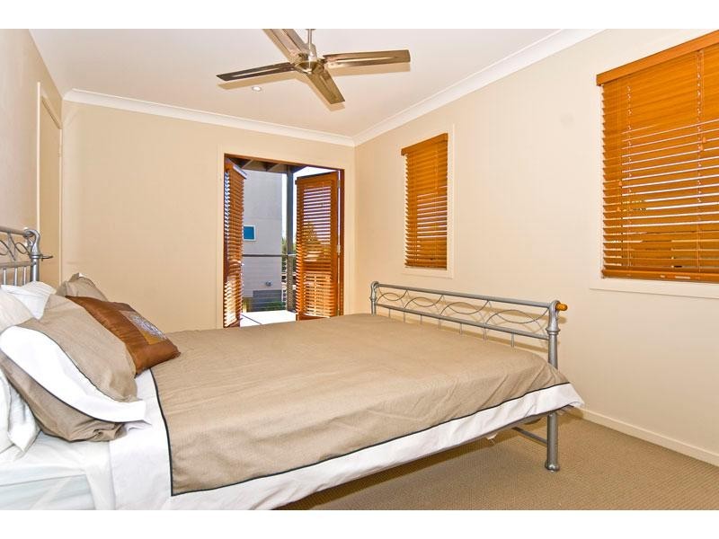 92 Kingsley Terrace, Manly QLD 4179