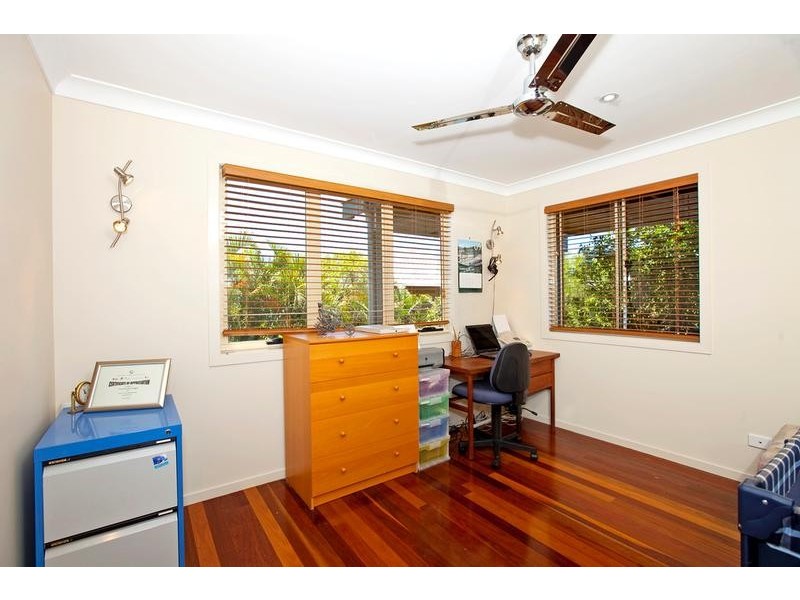 92 Kingsley Terrace, Manly QLD 4179