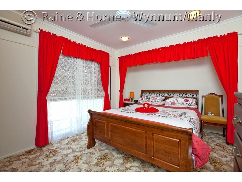 755 Esplanade, Lota QLD 4179