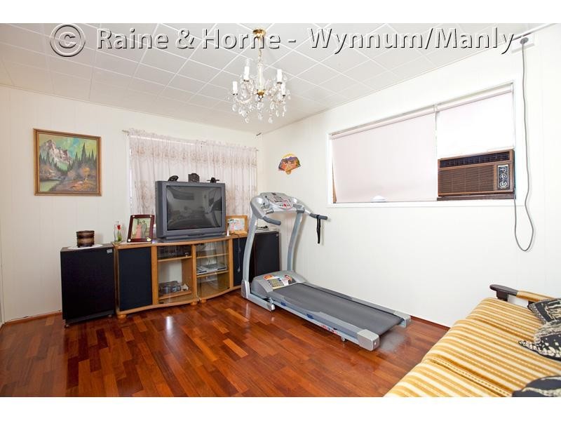 755 Esplanade, Lota QLD 4179