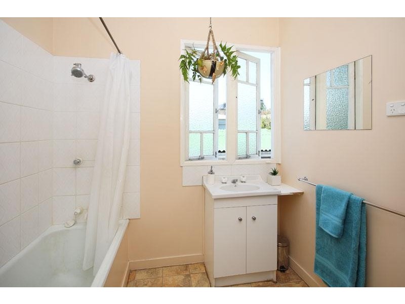 37 Carnation Road, Manly West QLD 4179