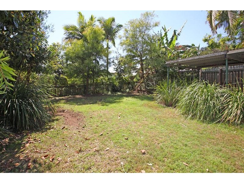 37 Carnation Road, Manly West QLD 4179