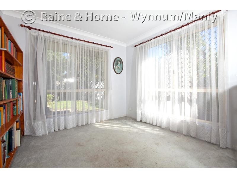 42 Plaza Street, Wynnum West QLD 4178