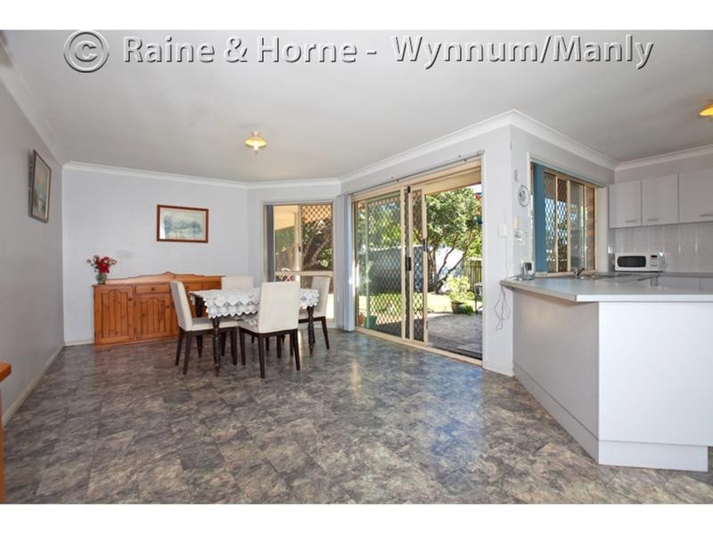 42 Plaza Street, Wynnum West QLD 4178