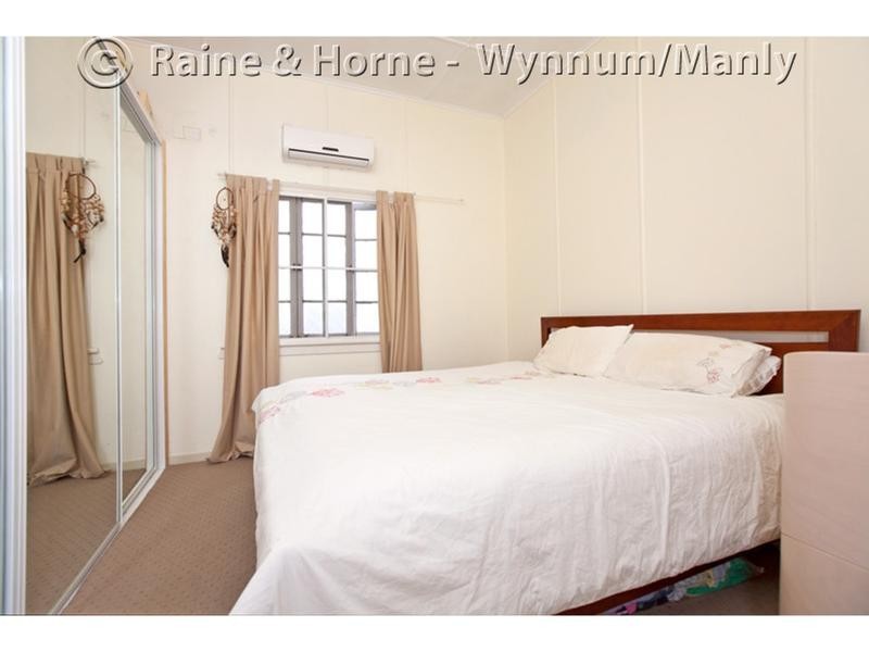 233 Whites Rd, Lota QLD 4179