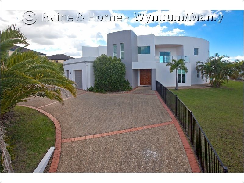 19 Mainsail Street, Birkdale QLD 4159