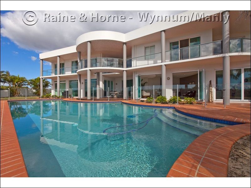 19 Mainsail Street, Birkdale QLD 4159